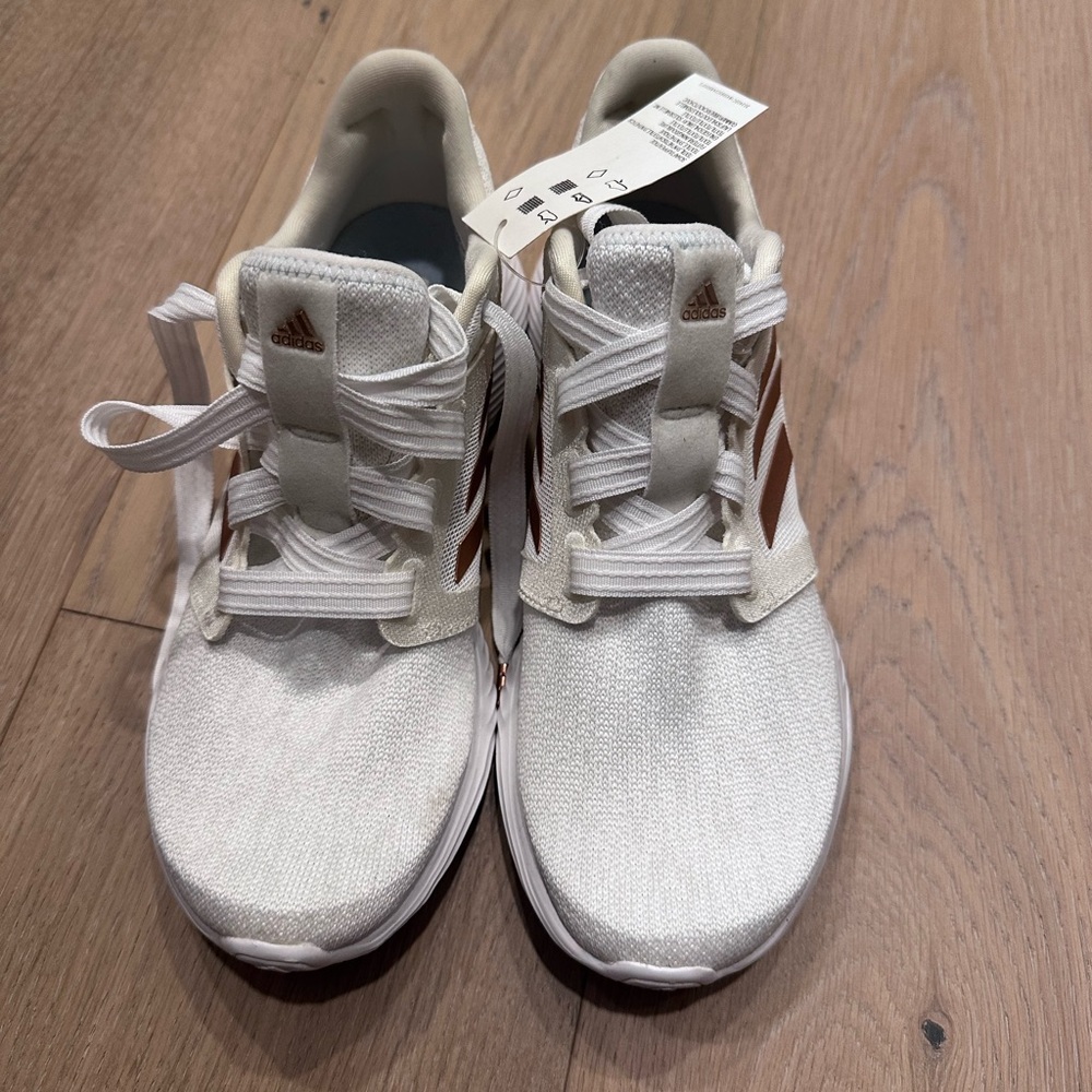 Never Worn Adidas Edge Lux 3